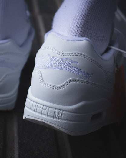 Nike Air Max one x supreme