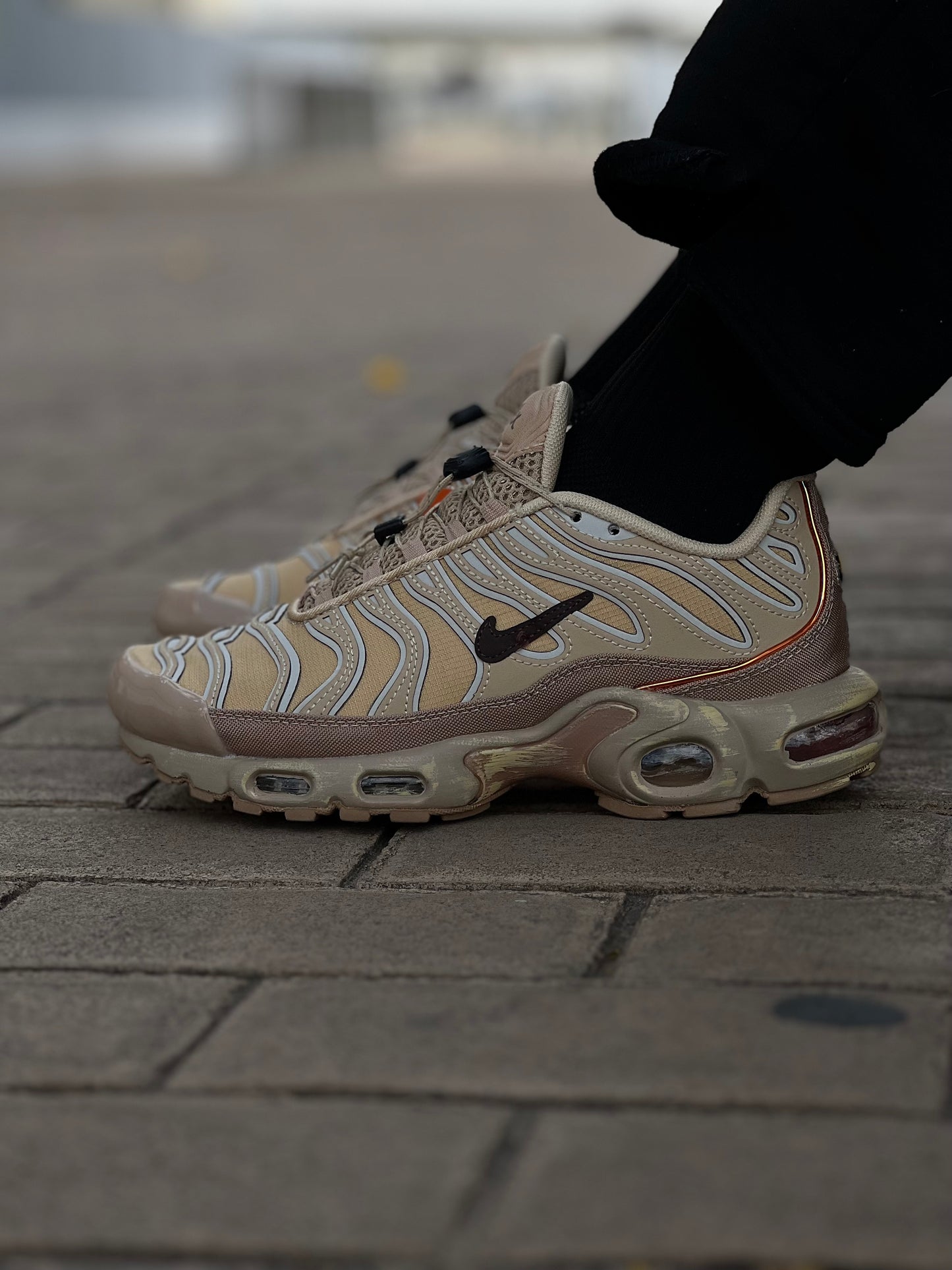 Nike Air Max plus sesame