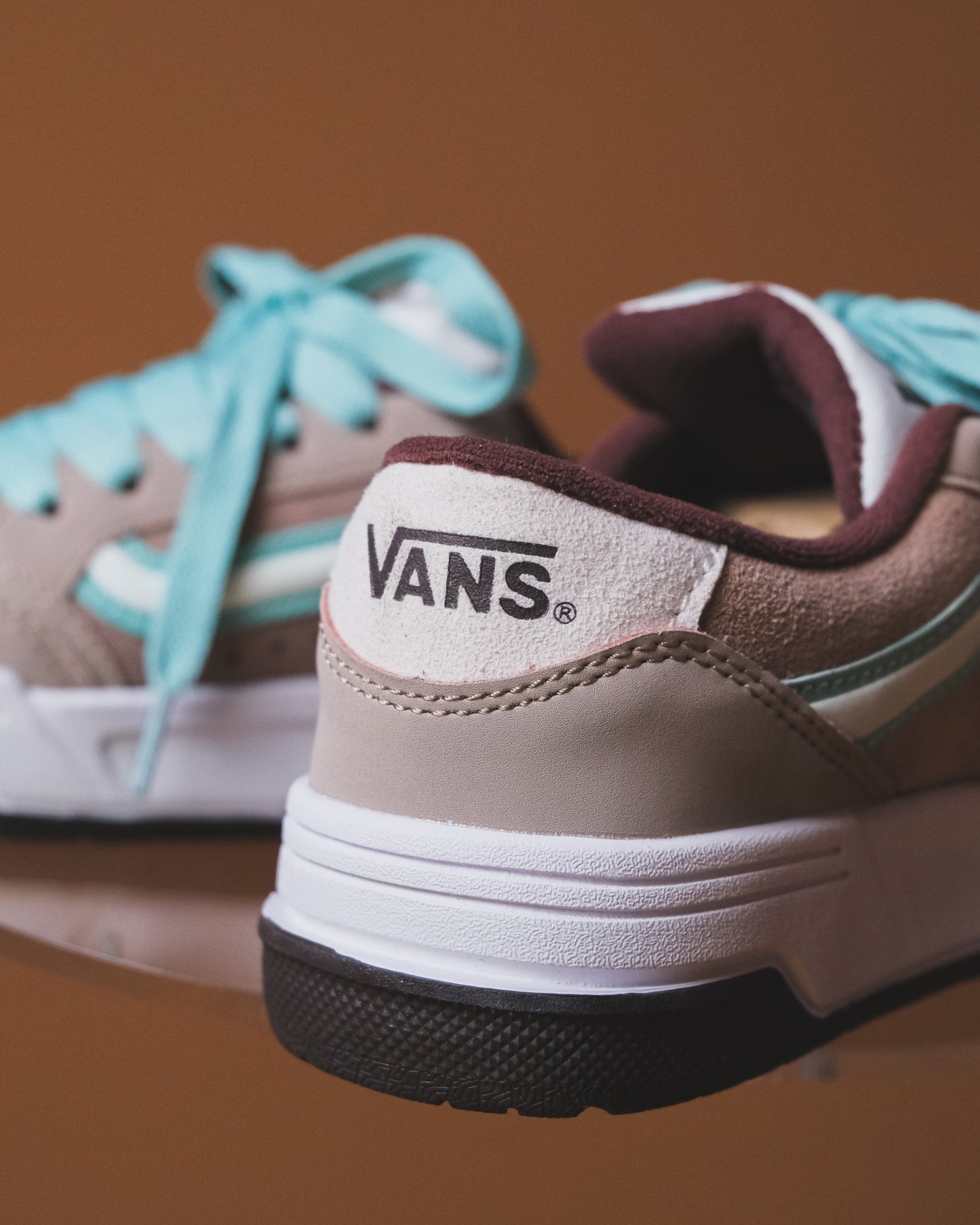 Vans hylane