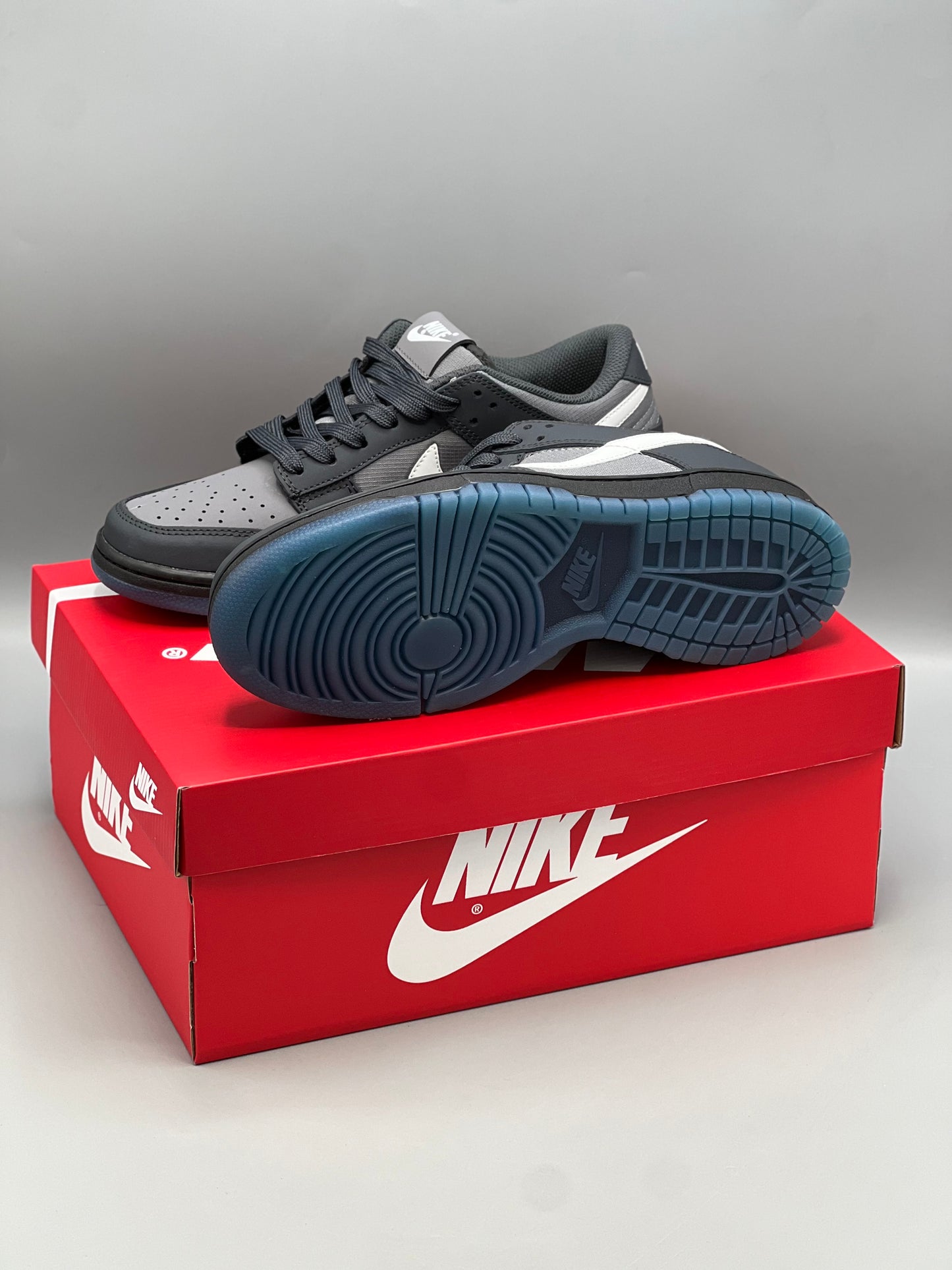 Nike dunk low “Anthracite”