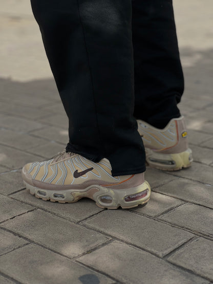 Nike Air Max plus sesame