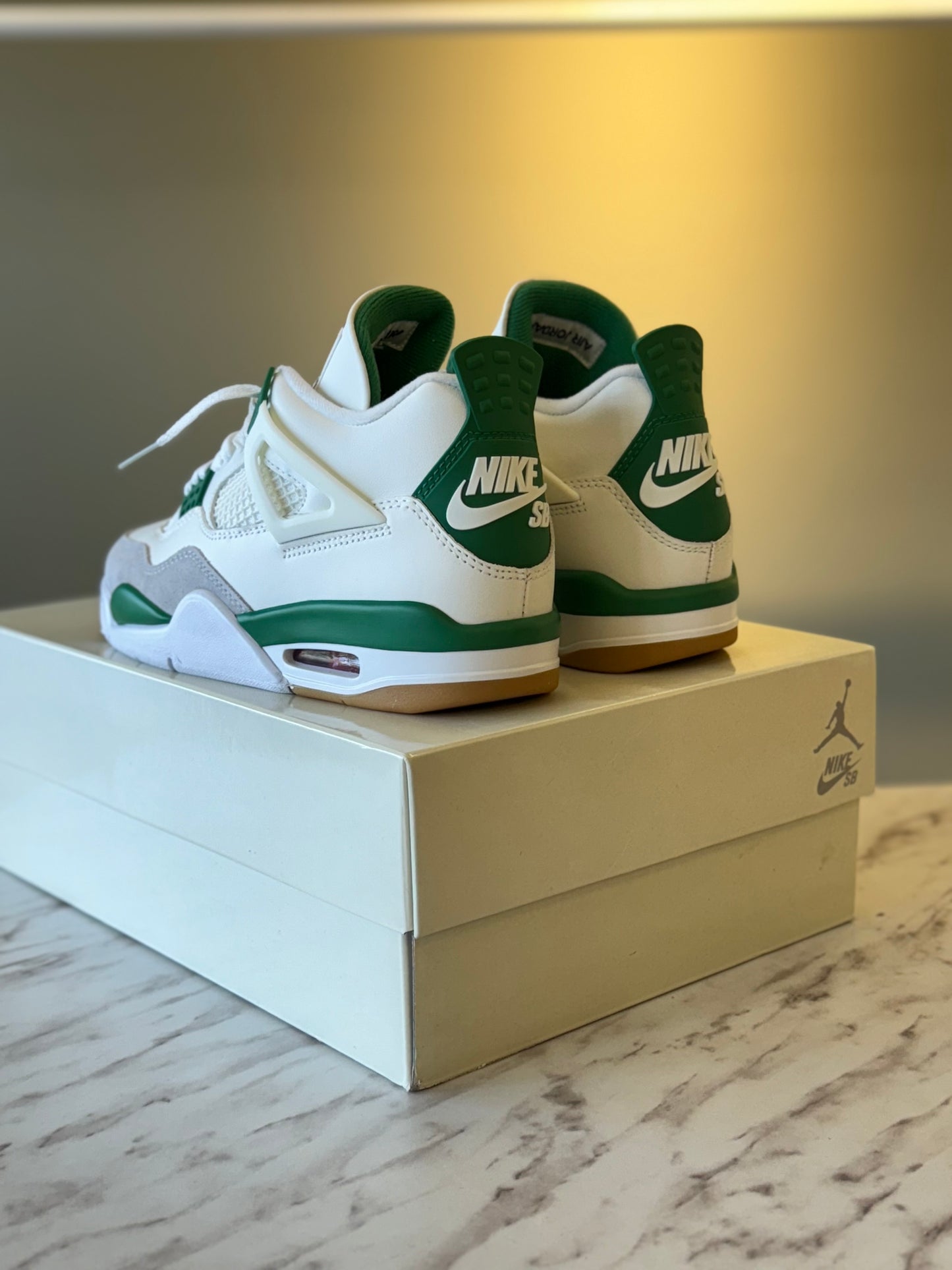 Air Jordan retro 4 SB pine green