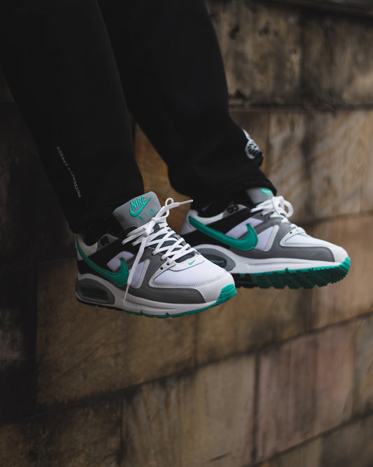 Nike air Max command white aurora green