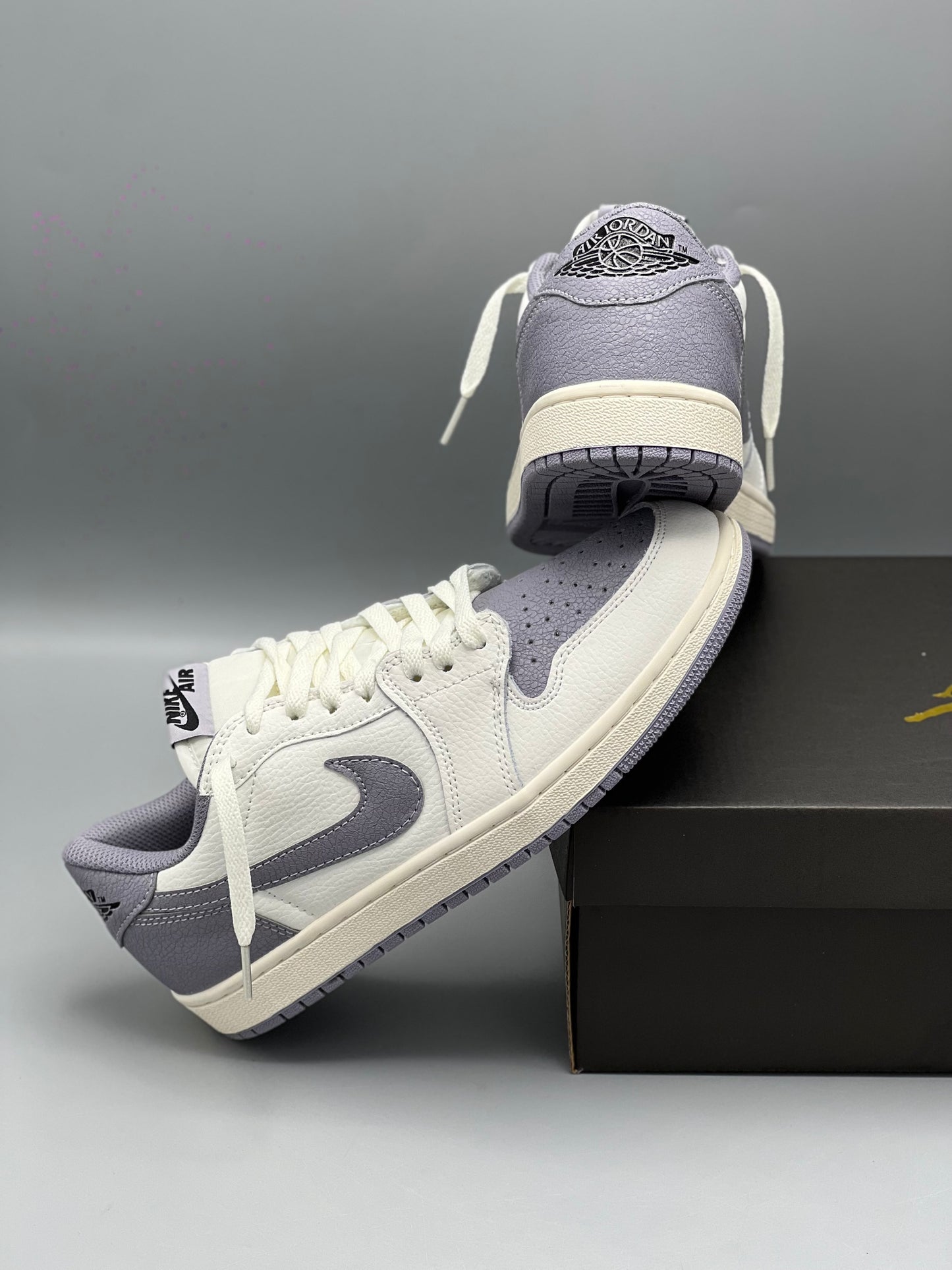 Air Jordan 1 Retro Low OG 'Atmosphere Grey'