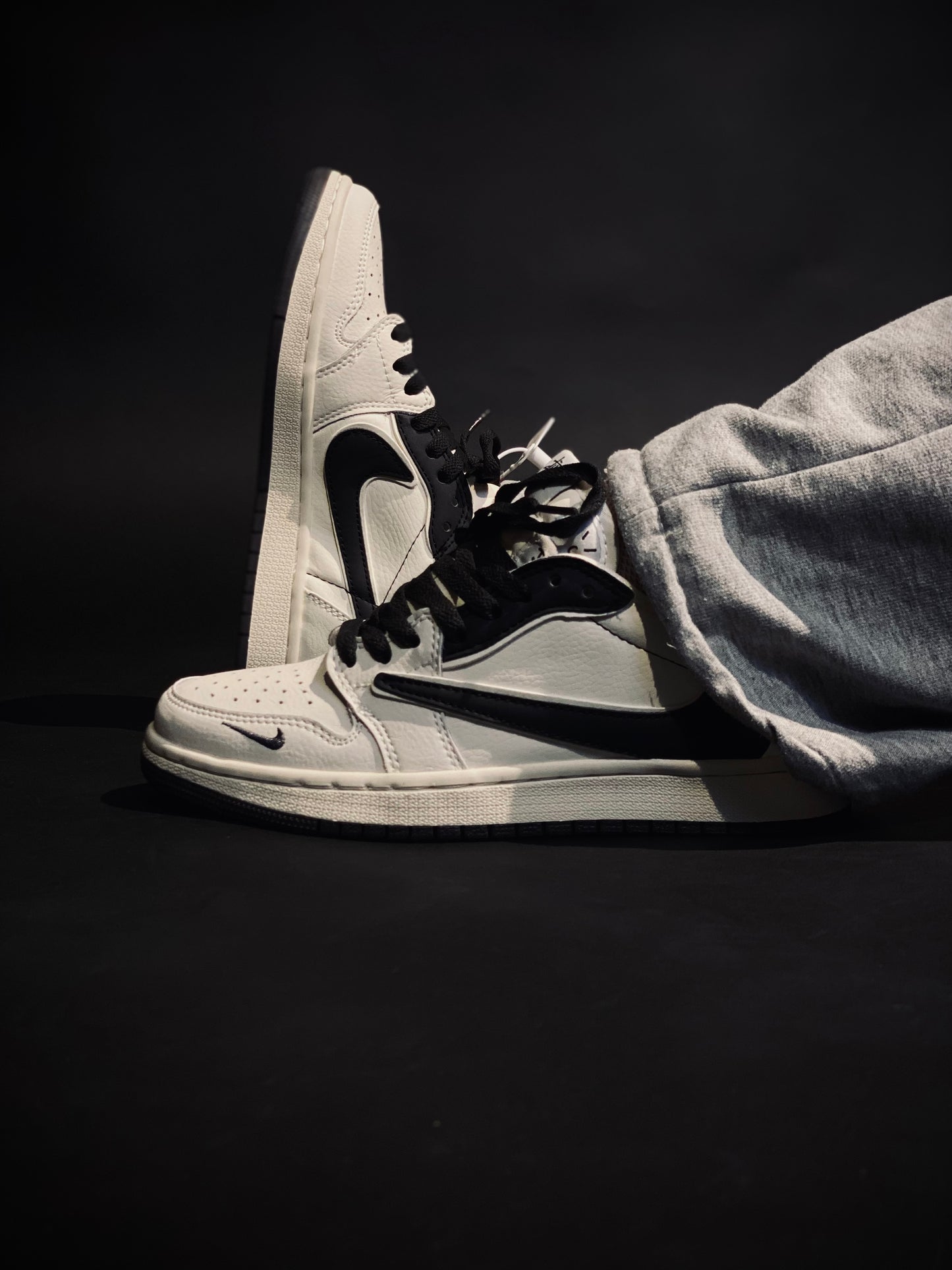 Air Jordan retro 1 low x stussy