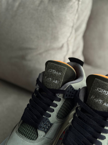 Air Jordan retro 4 x UNDEFEATED