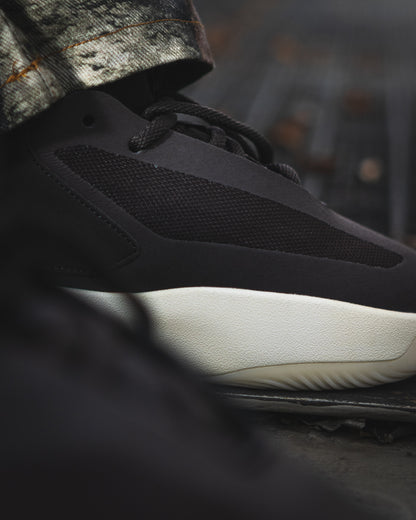 Athletics II Mid Night Brown de adidas x Fear of God