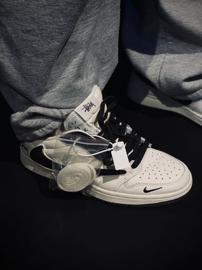 Air Jordan retro 1 low x stussy