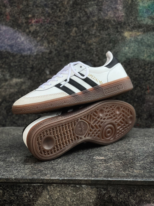 Adidas spezial