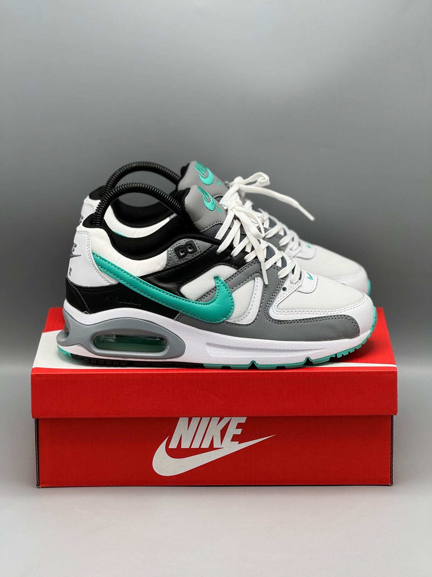 Air max command sales green