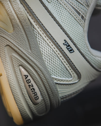 New balance 740
