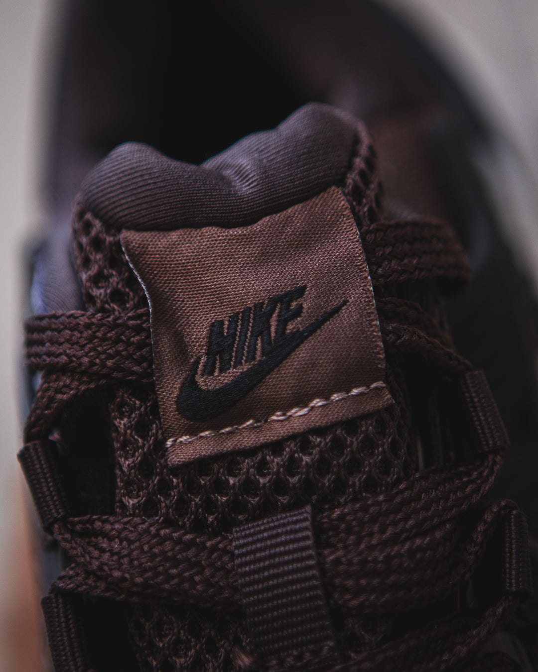 Nike v2k run light