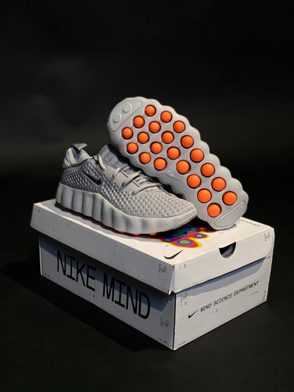 Nike mind 002