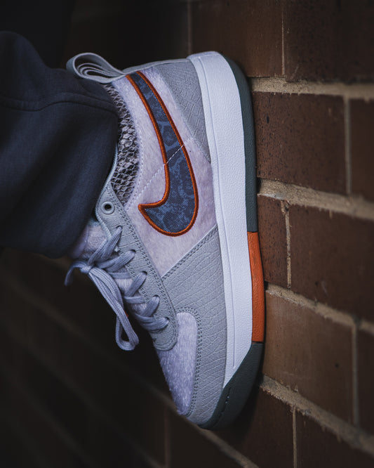 Nike book 1