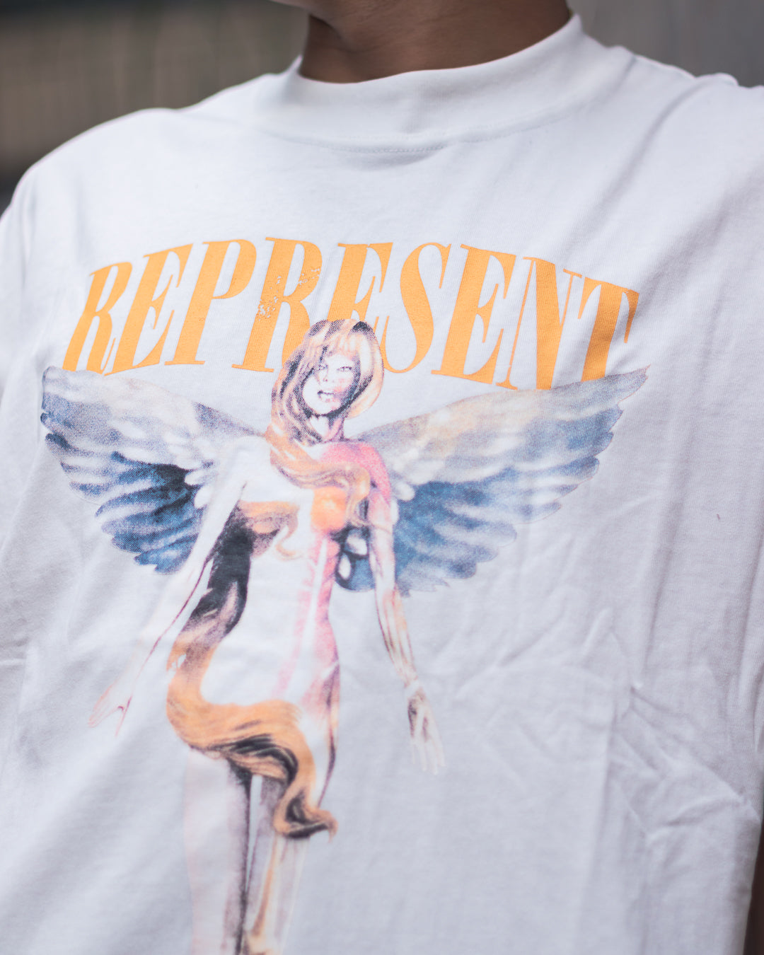 Camiseta represent