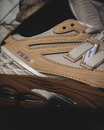 New balance 1906R