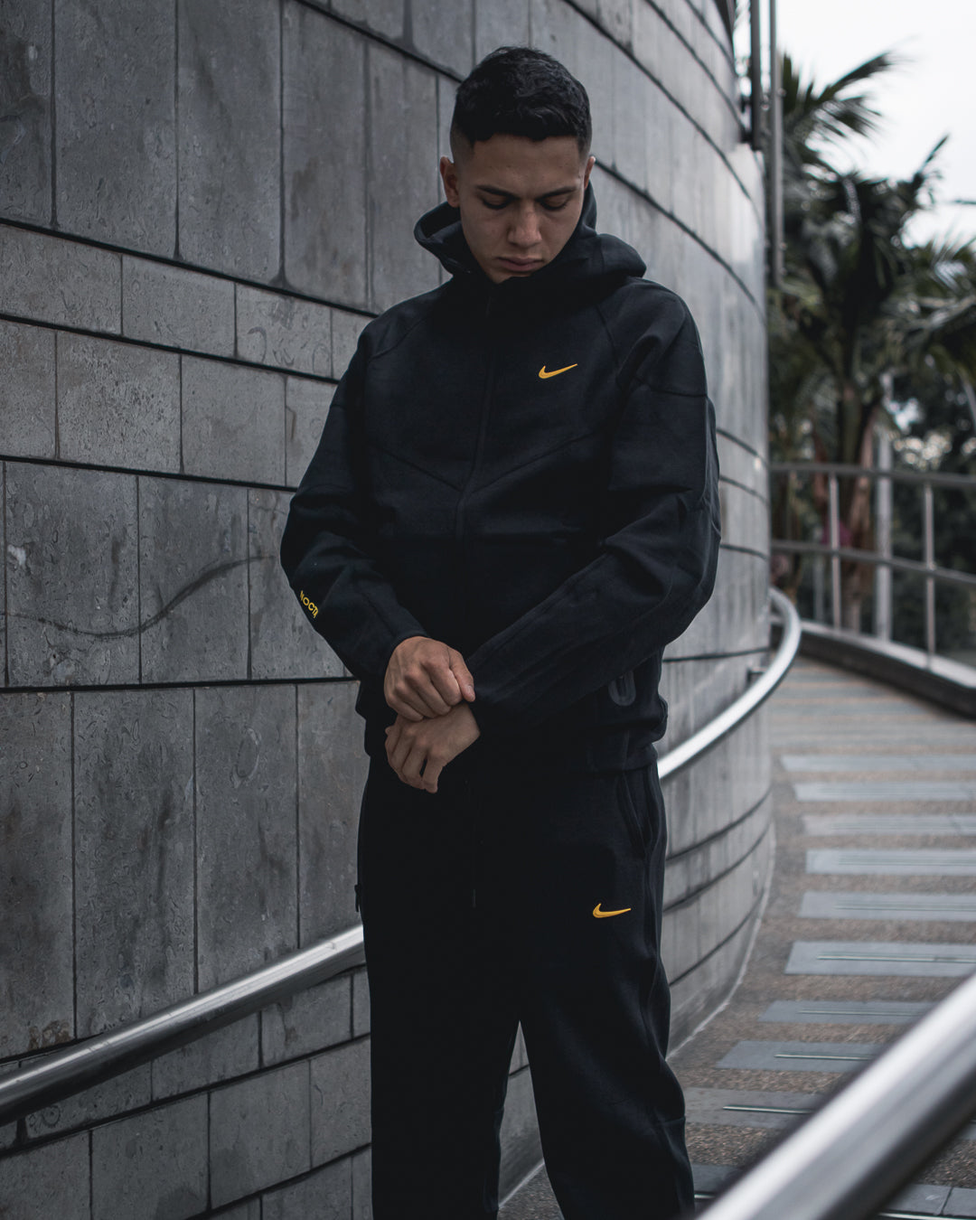 Conjunto nike tech nocta