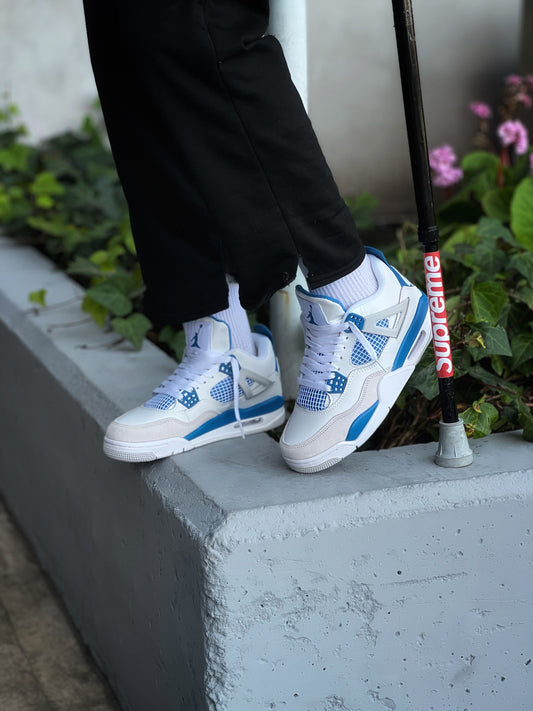 Air jordan retro 4 “military blue”