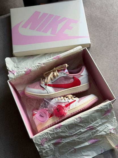 Air Jordan 1 Low x Travis Scott "Tropical Pink"