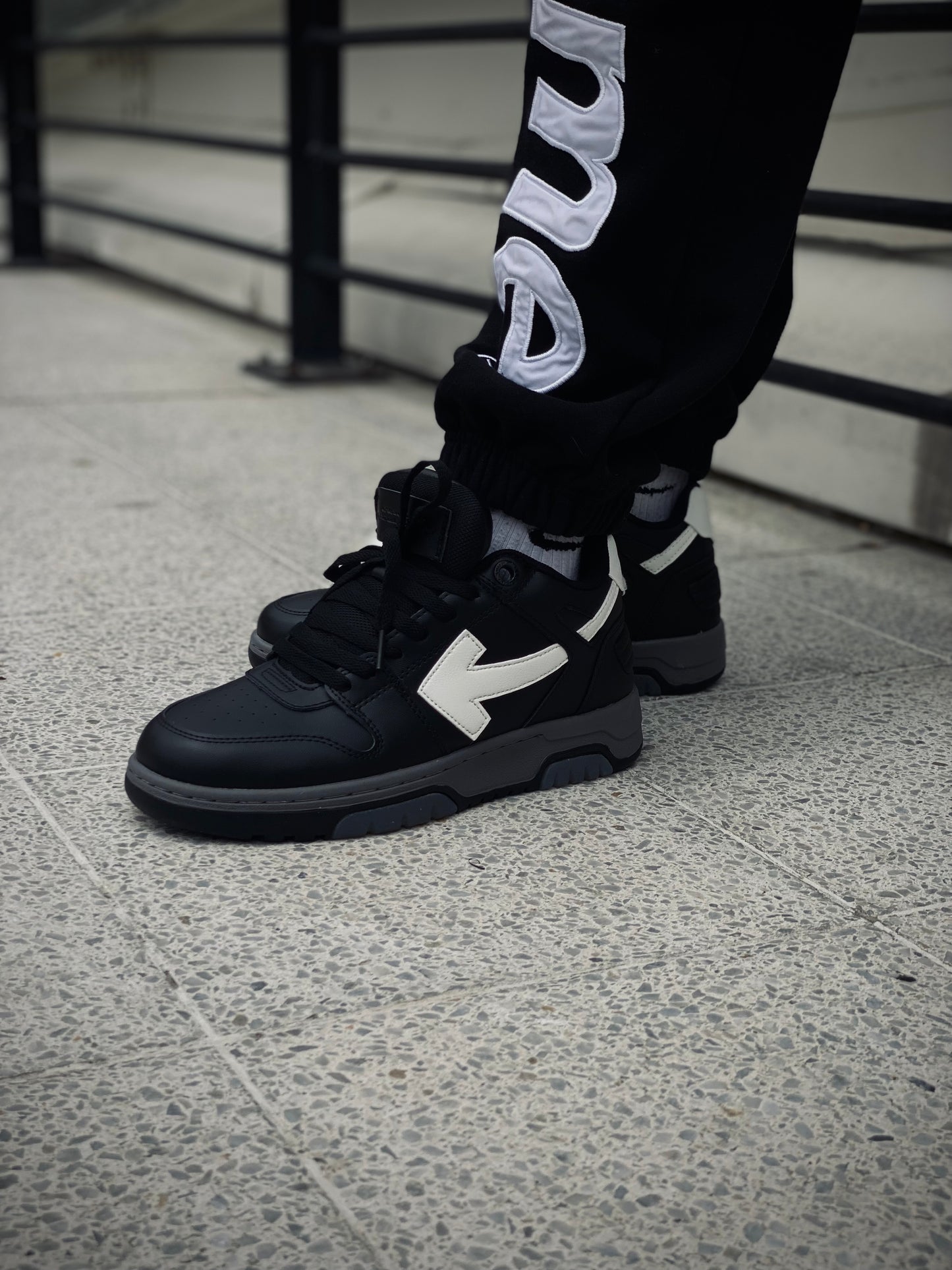 Off White out of office