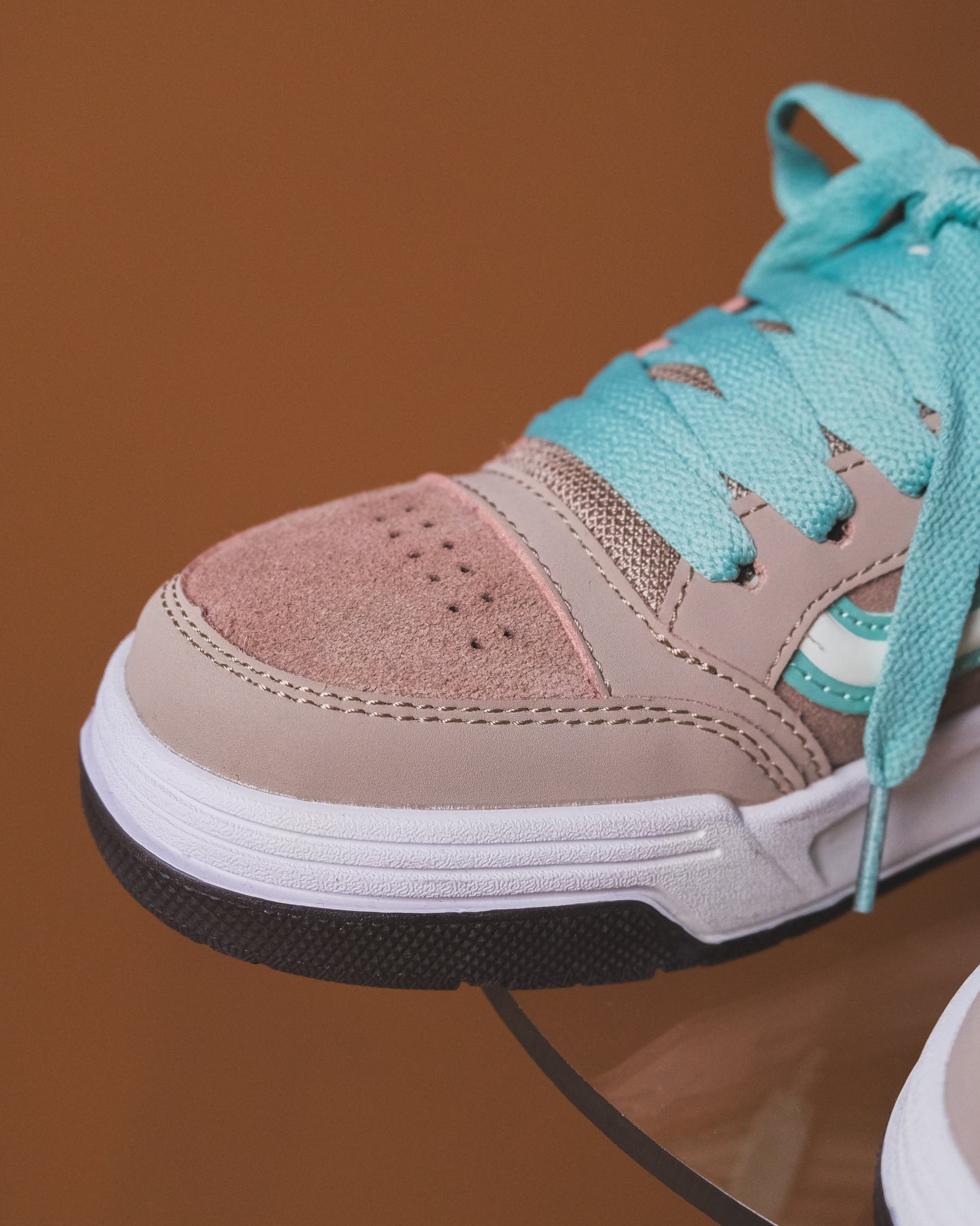 Vans hylane