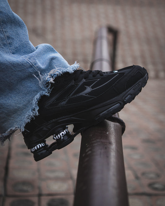 Nike shox x supreme