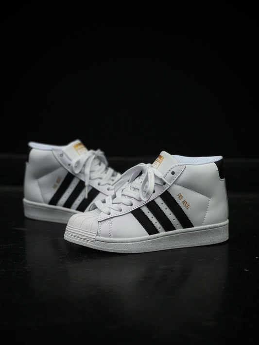 Adidas Superstar pro model