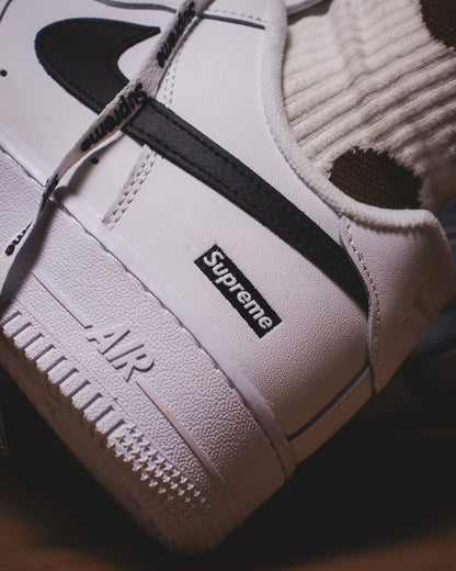 Nike Air force x supreme