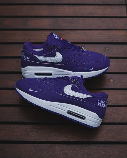 Nike Air Max one x supreme