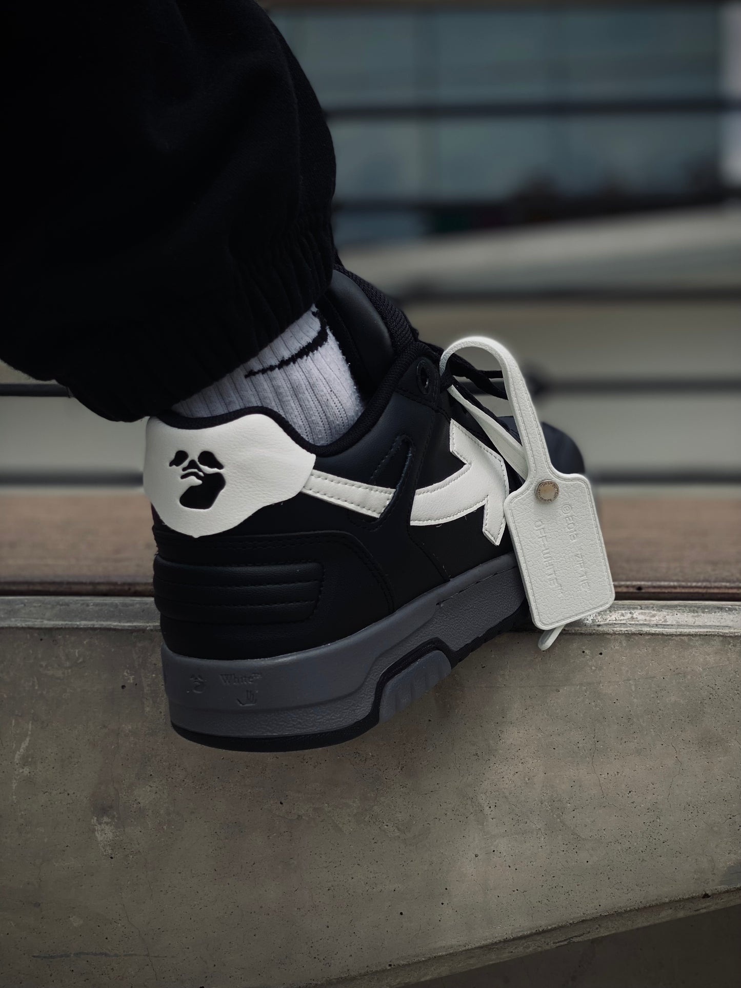 Off White out of office