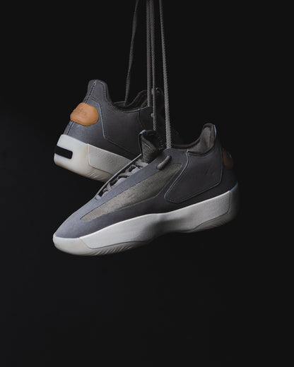 Athletics II "Putty Beige" de FEAR OF GOD x adidas
