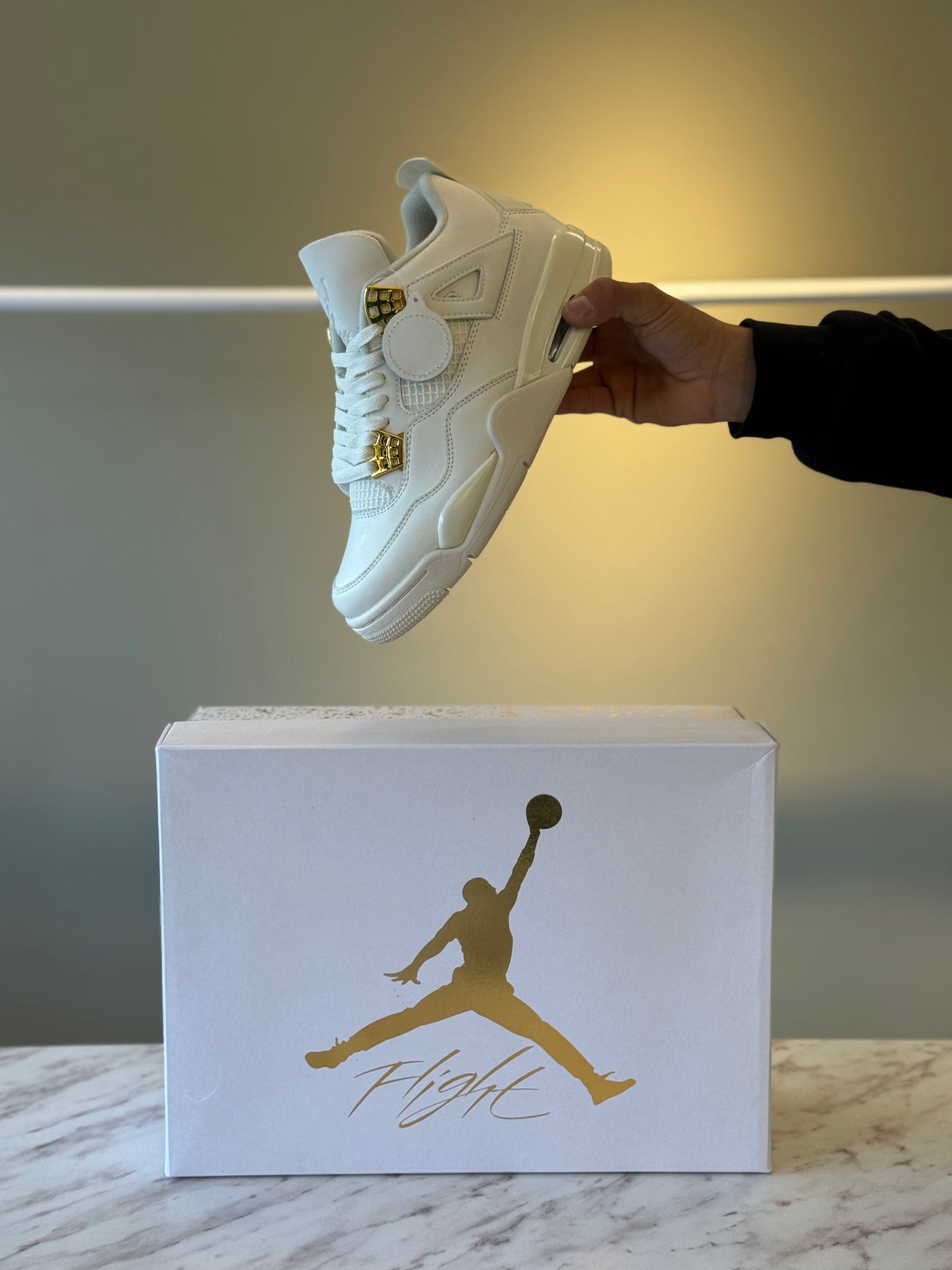 Air Jordan retro 4 metallic gold