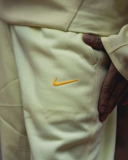 Conjunto nike tech nocta