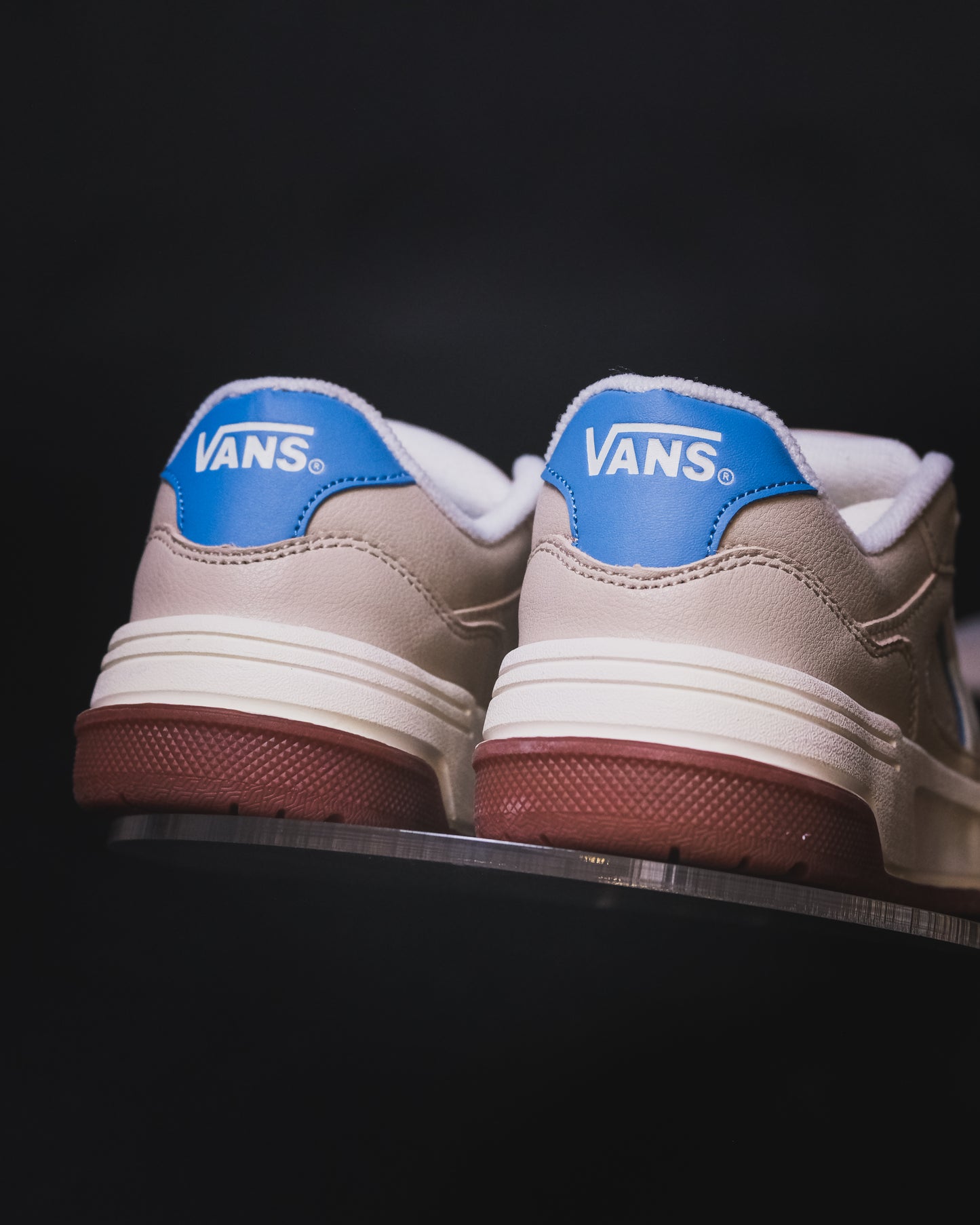Vans upland