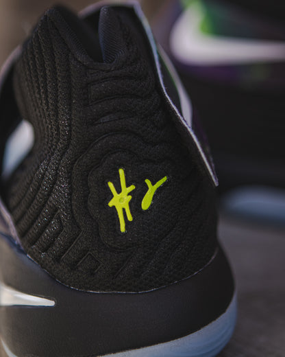 Nike Kyrie 2 Black White