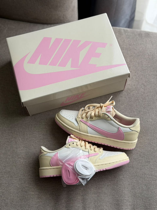 Air Jordan 1 Retro Low OG SP x Travis Scott "Shy Pink"