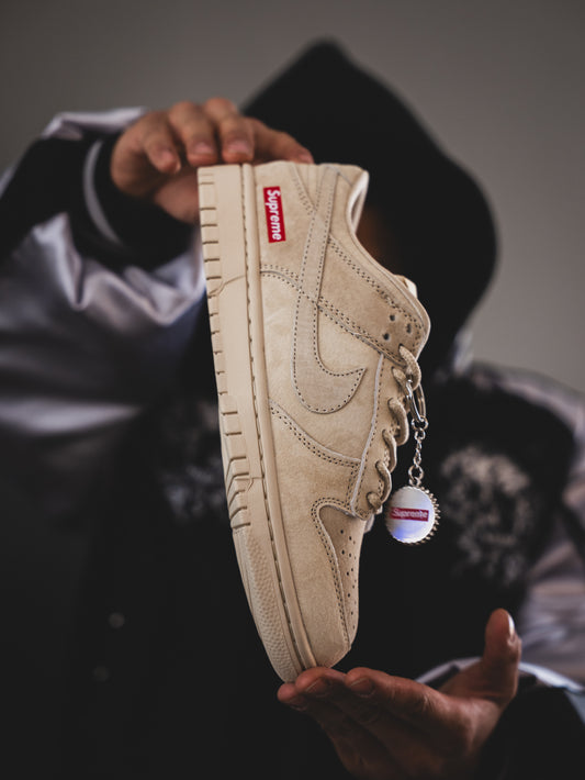 Nike SB Dunk Low X Supreme