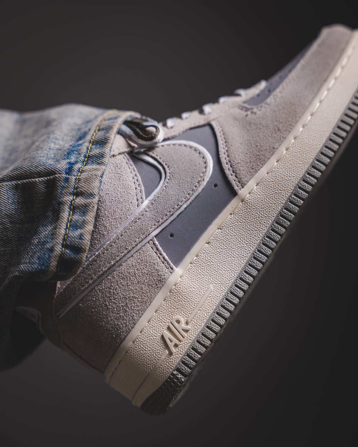 Nike Air Force One Light Smoke Grey