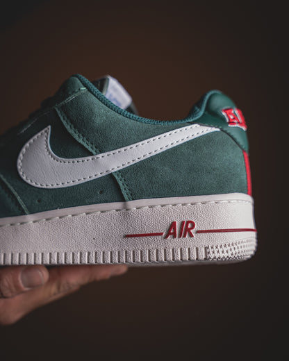 Nike Air Force One LX