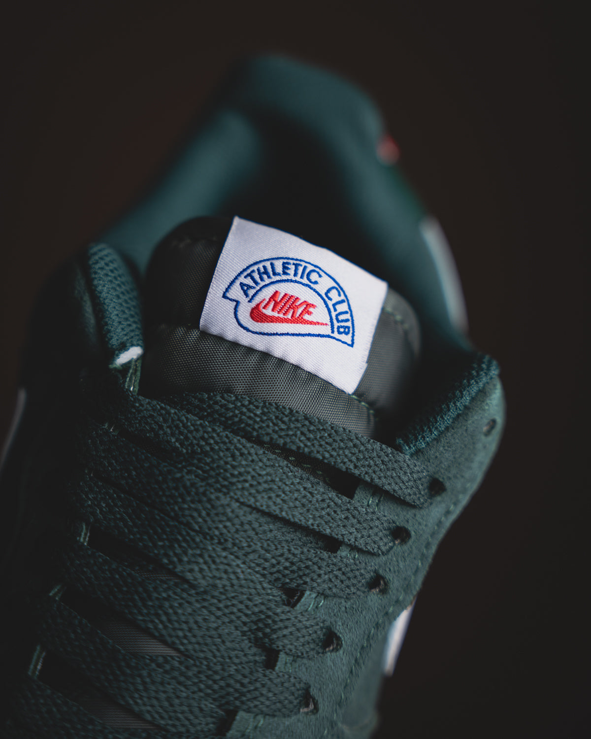 Nike Air Force One LX