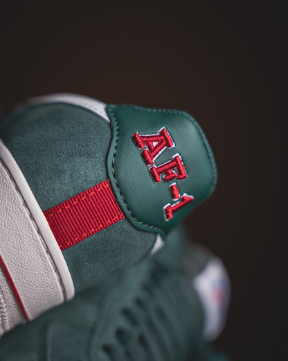 Nike Air Force One LX