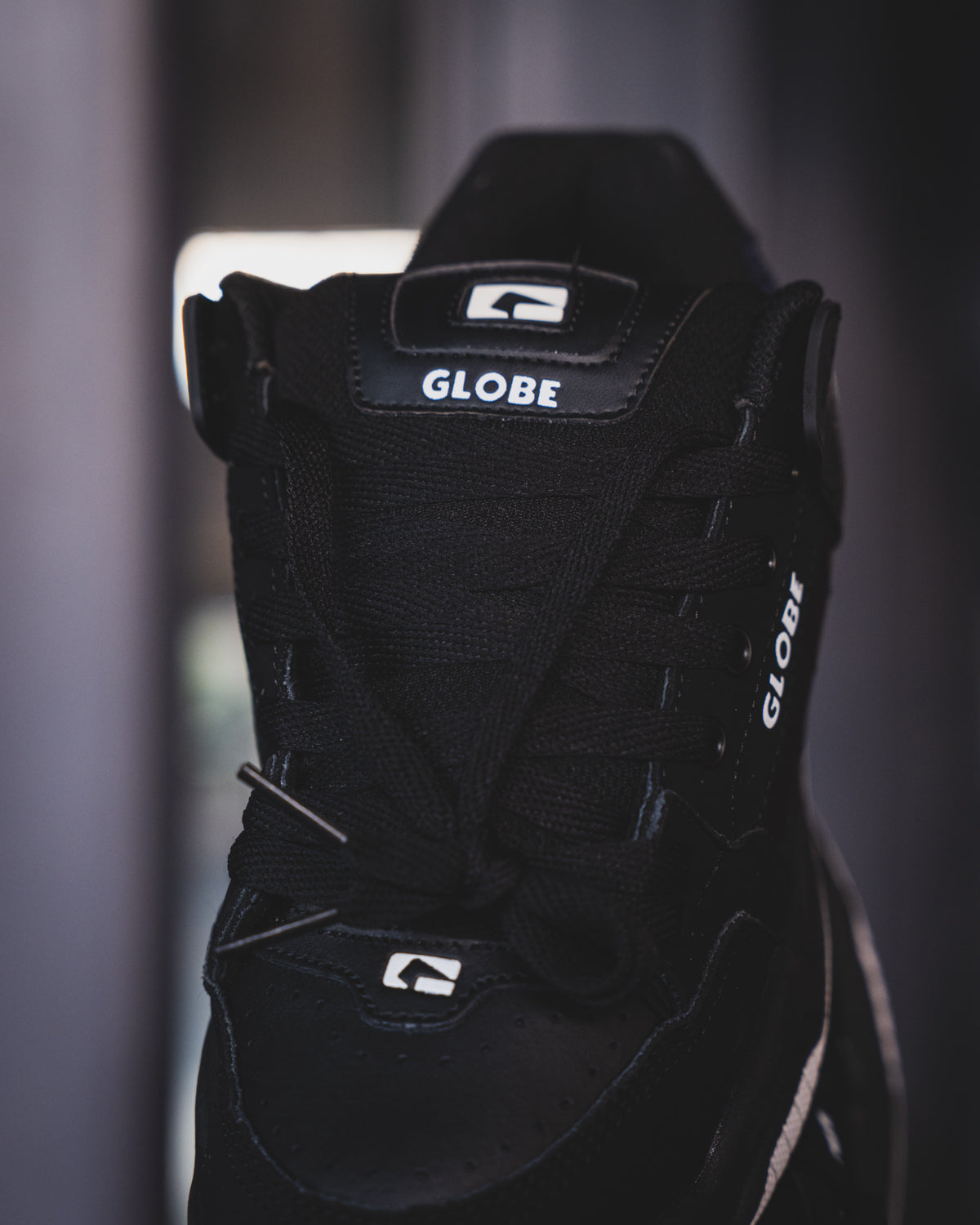 Globe Tilt Skate