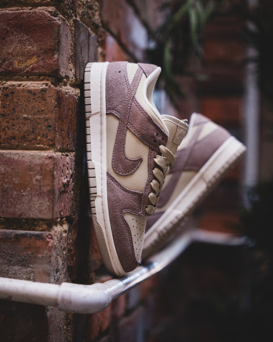 Nike SB Dunk Low Pro
