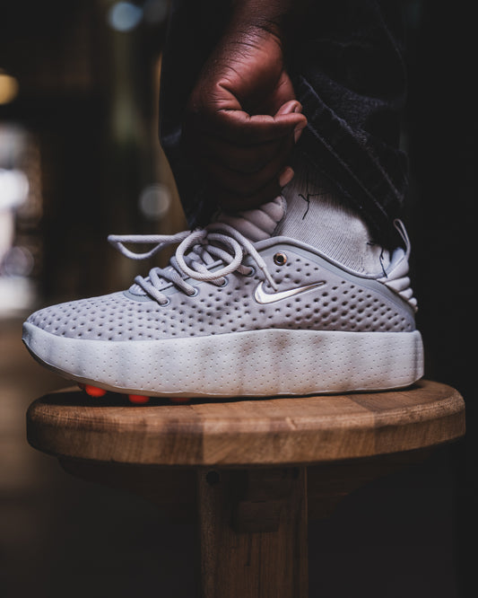 Nike Mind 002