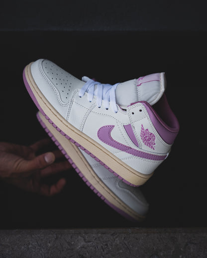 Air Jordan Retro 1 Coconut Milk