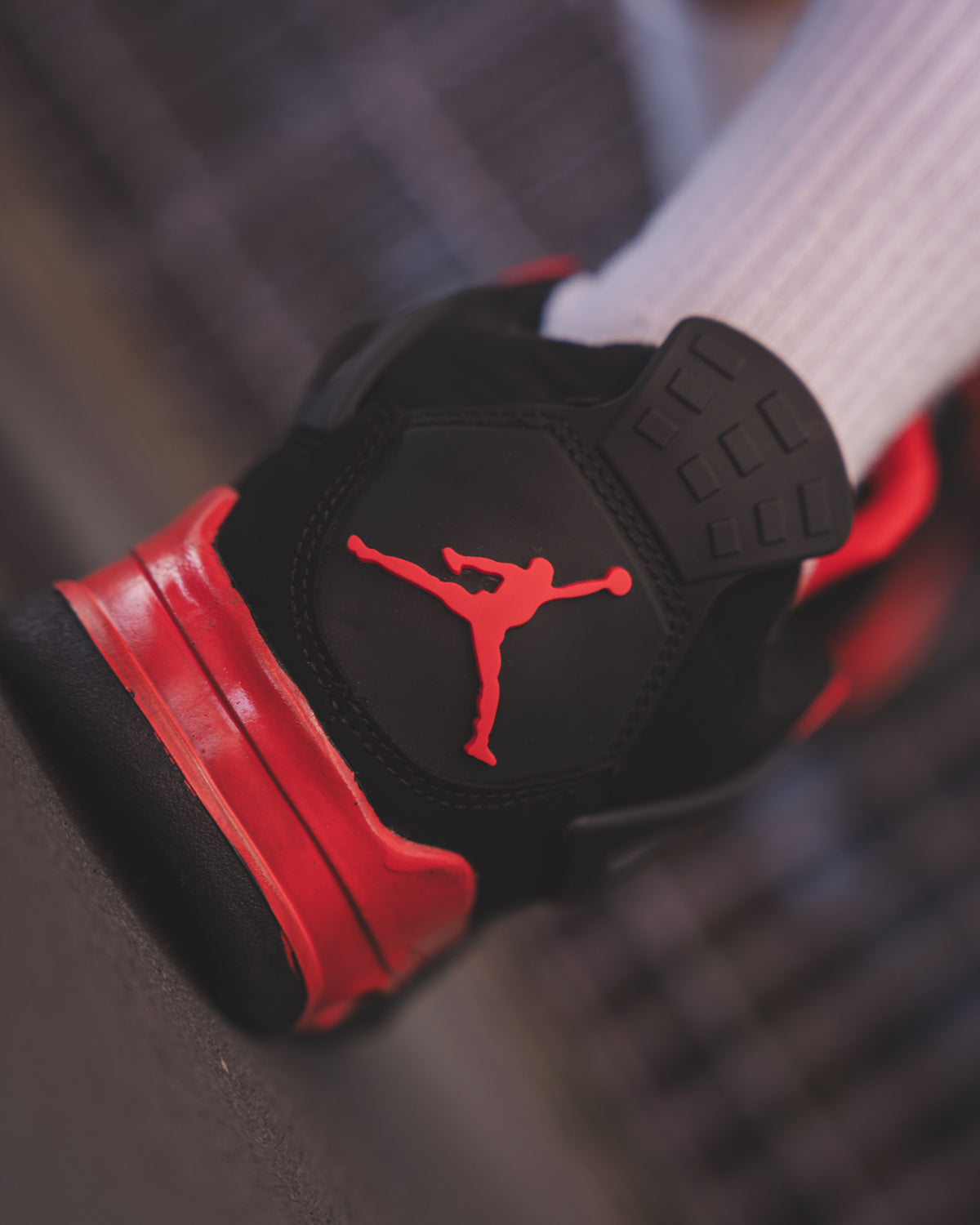 Jordan Retro 4 Red Thunder