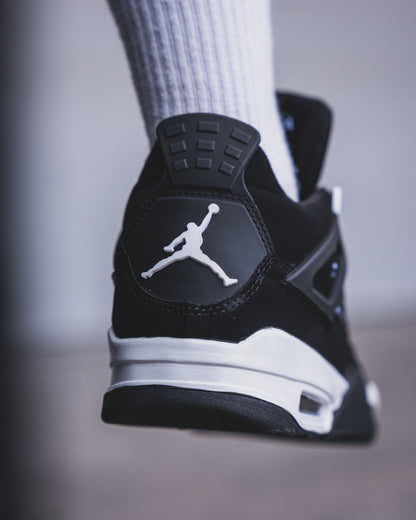 Jordan Retro 4 White Thunder