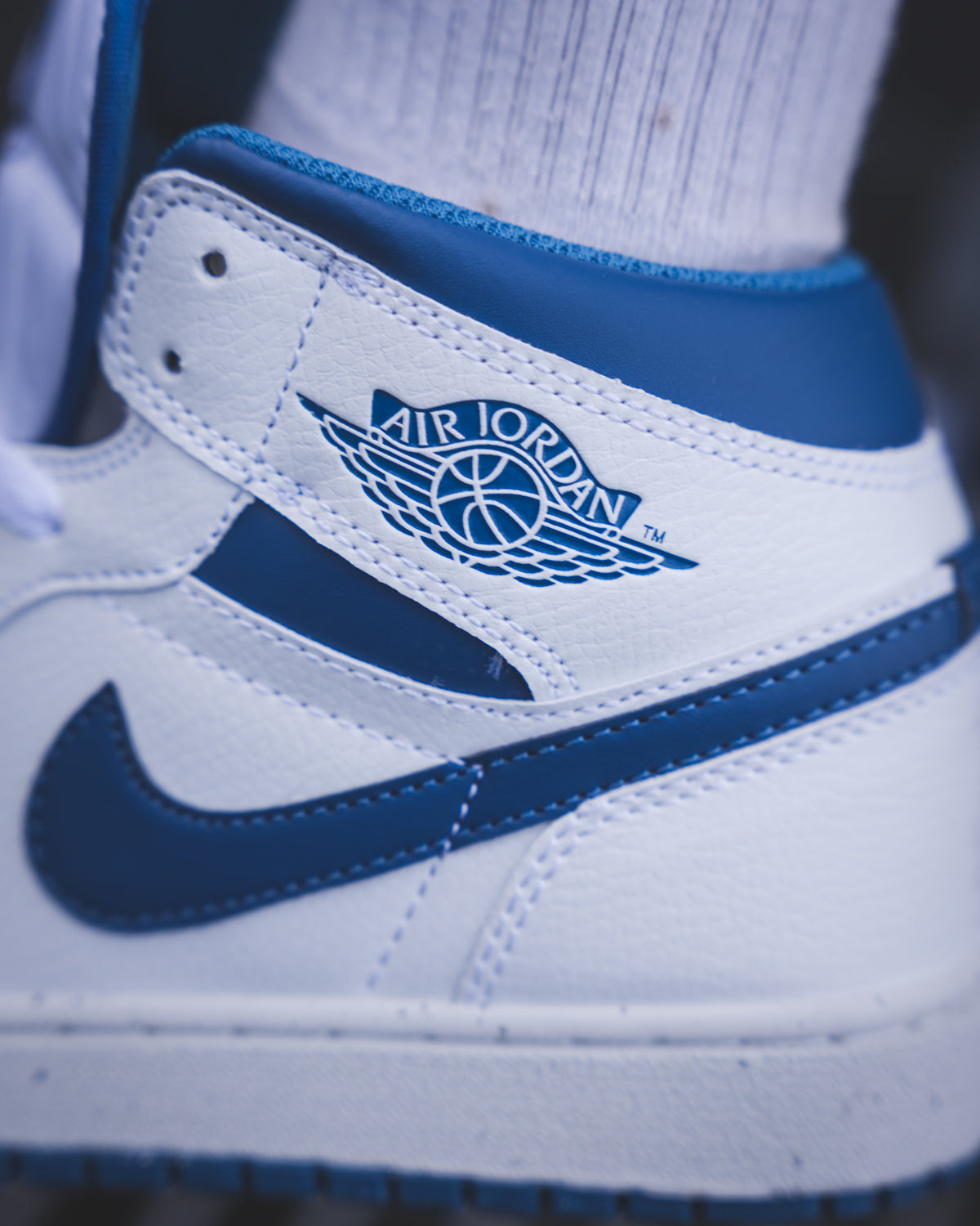 Air Jordan 1 Mid
