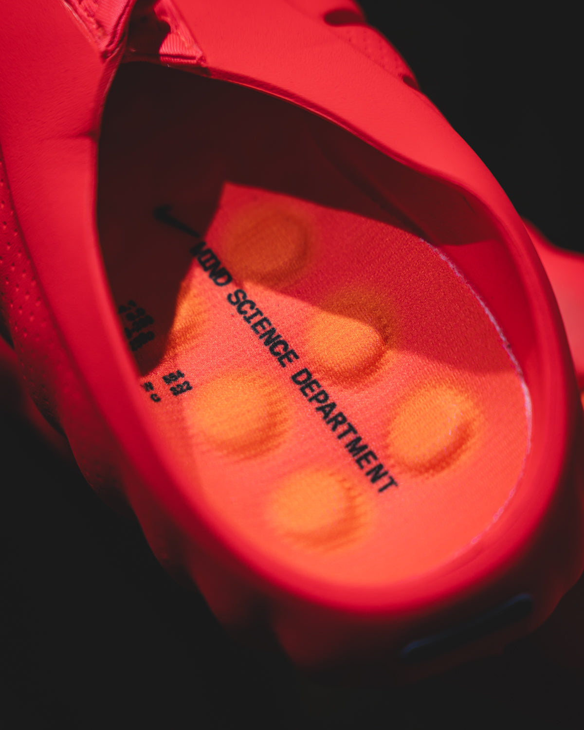 Nike Mind 001