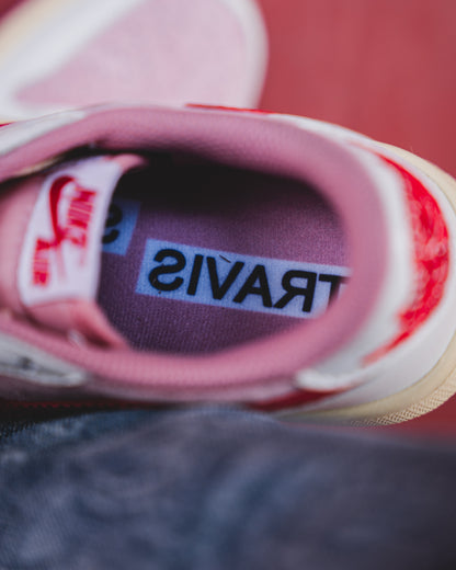 Jordan 1 Retro Low OG SP x Travis Scott Tropical Pink
